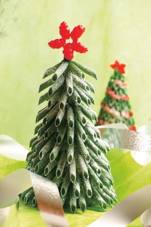 Decoração de Natal artesanato mini árvore de Natal com macarrão