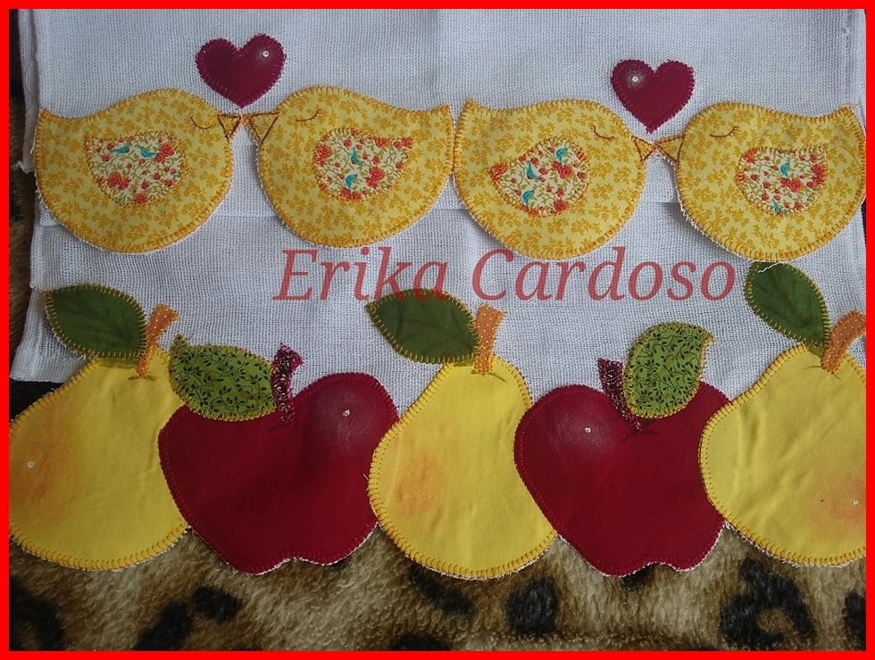 Panos de prato com estampas de frutas