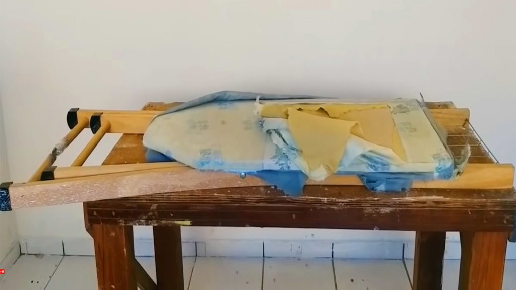 reciclar tabua de passar roupa artesanato croche aparador decoração