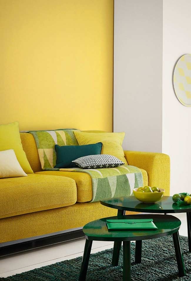 Cores-que-combinam-com-amarelo-para-sala4