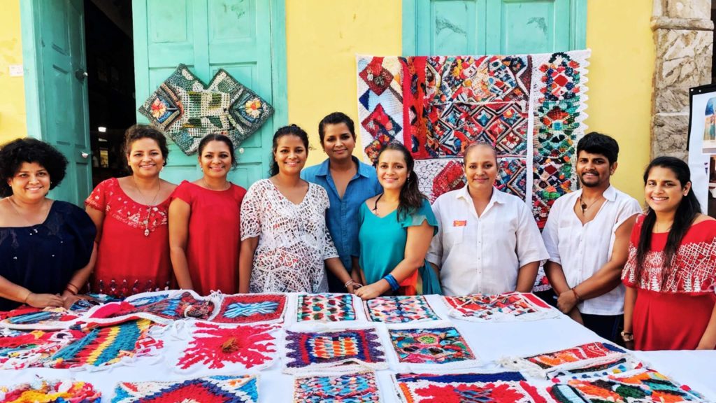 Artesãs de Maceió na primeira feira de crochê 